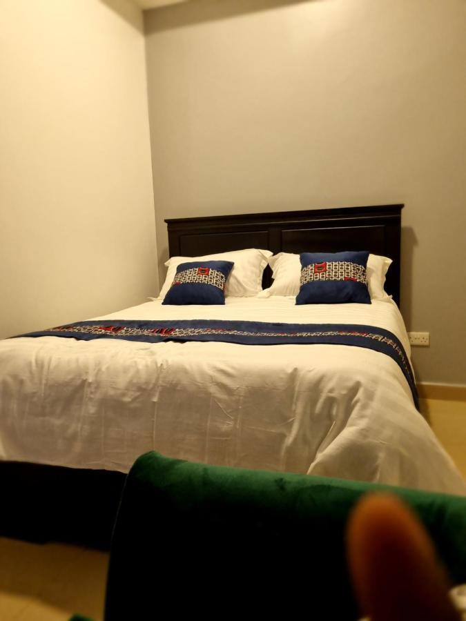 Eika Suites At Acacia Kampala Eksteriør billede