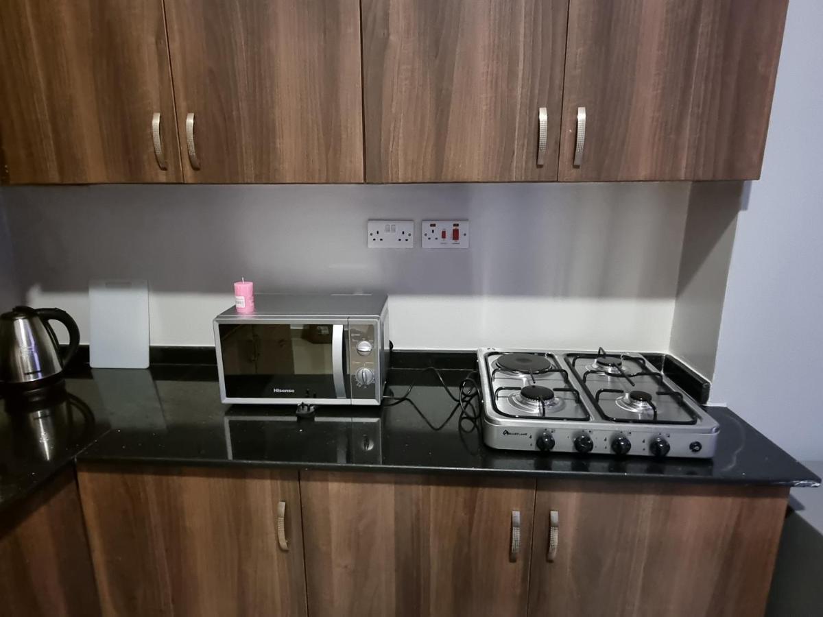 Eika Suites At Acacia Kampala Eksteriør billede