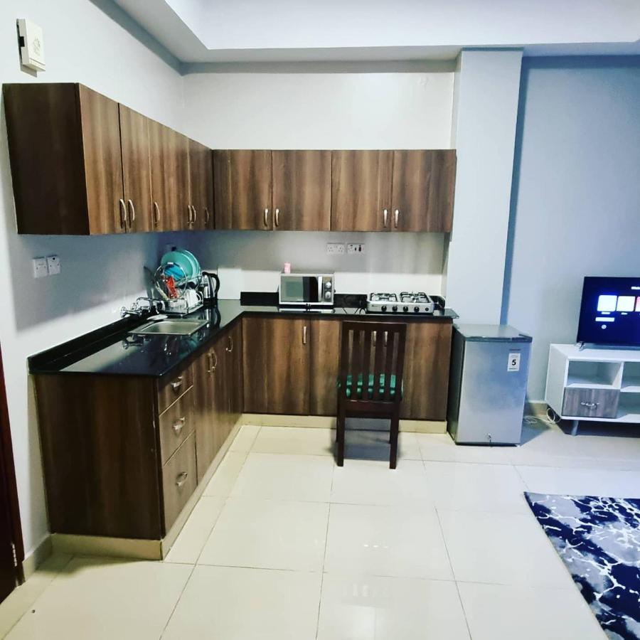 Eika Suites At Acacia Kampala Eksteriør billede