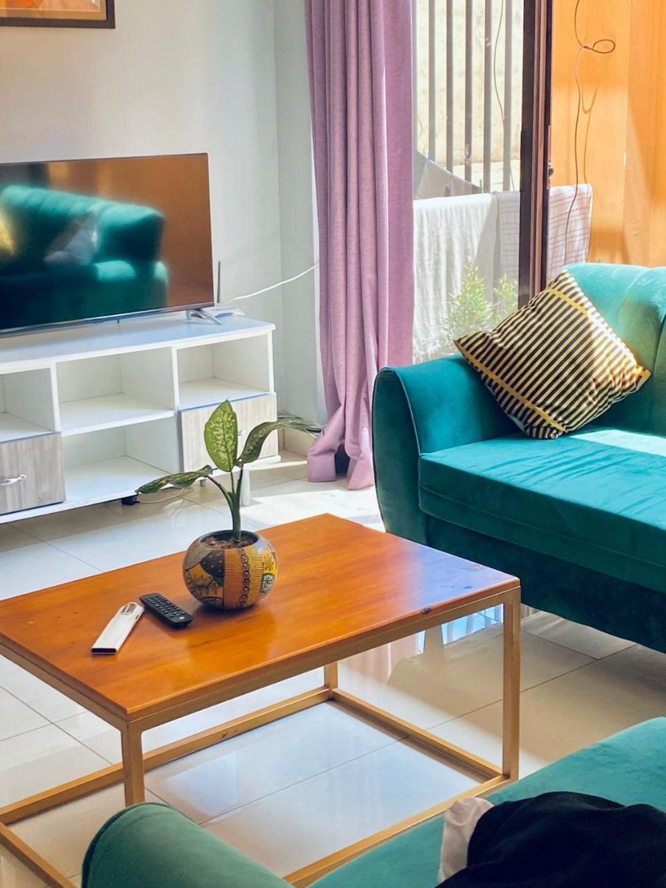 Eika Suites At Acacia Kampala Eksteriør billede